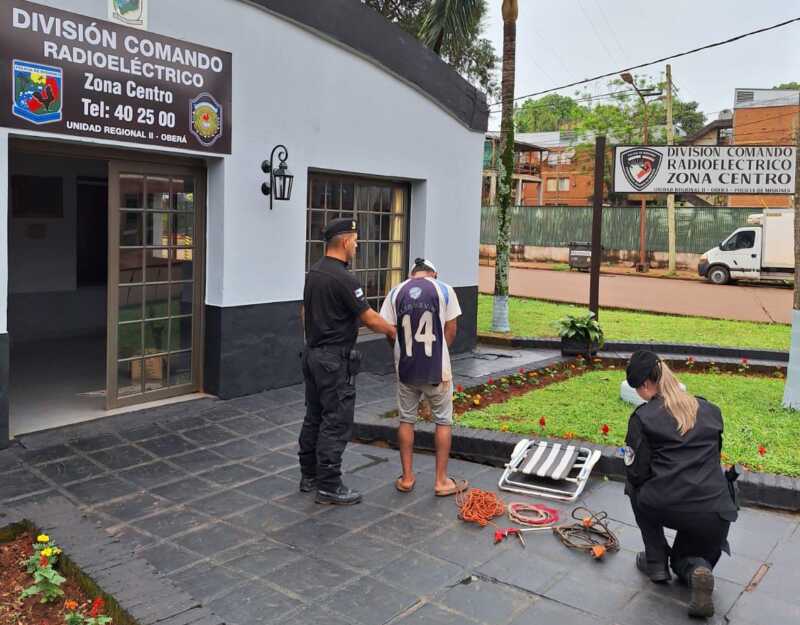 Posadas: fueron detenidos cuando intentaron robar cables en la vía pública 1 e3c9f000 103e 4d50 a4ee 7f6b20995a4c
