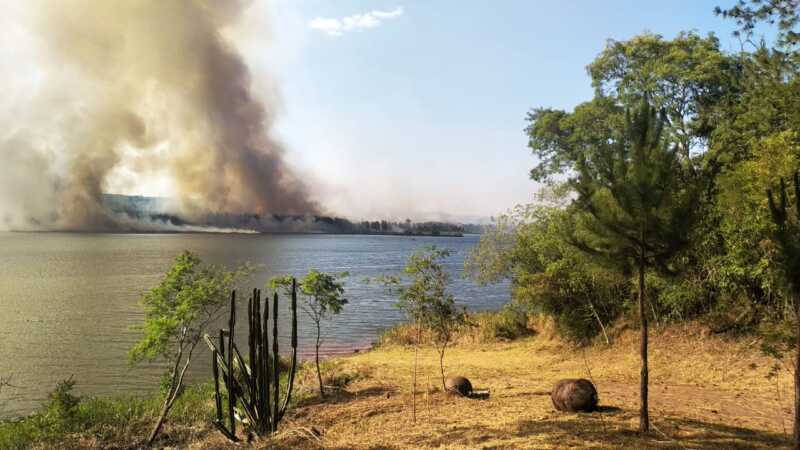 Incendio en inmediaciones del arroyo Yabebirí y otros puntos de la provincia en la jornada del lunes 2 e7b30c71 ec28 4c63 8409 3adfe3b19c65