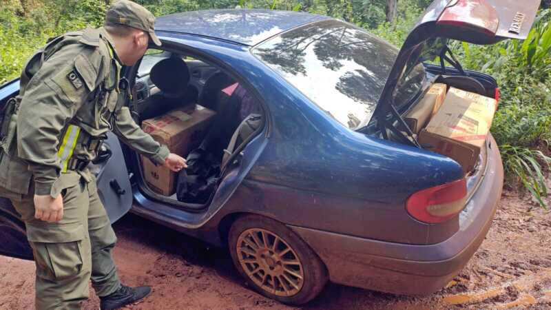 embistio un control de gendarmeria con un vehiculo cargado con cigarrillos ilegales 4