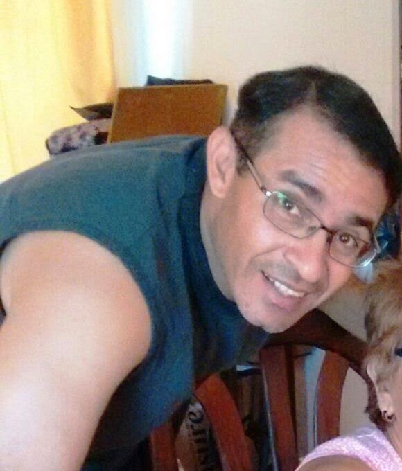 hombre buscan