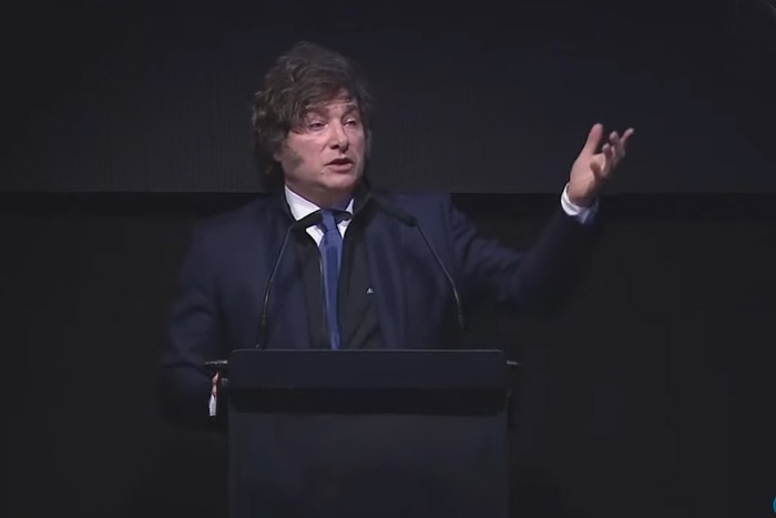 «Parásitos mentales» y «soy cruel kukas inmundos»: Milei a la oposición