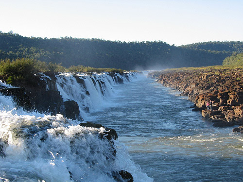 Por la crecida del Río Uruguay, continúa inhabilitado el acceso a los Saltos del Moconá 1 moconas