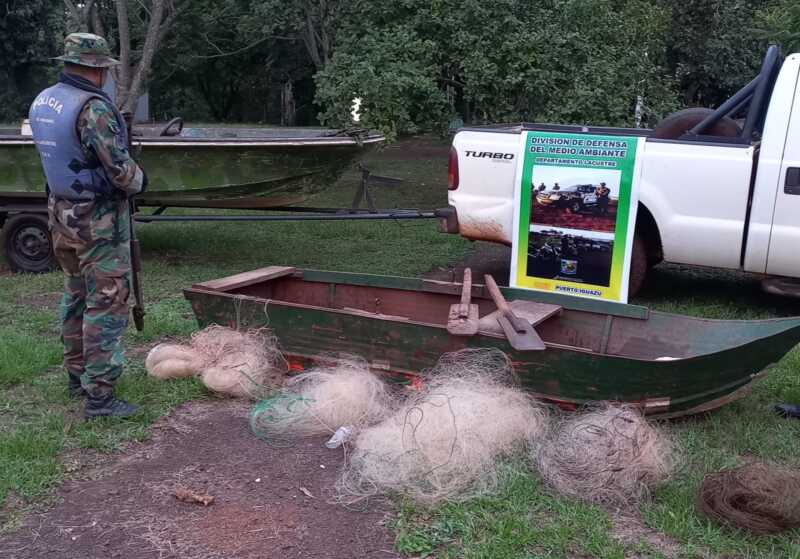 Lago Urugua-í: decomisaron redes y una embarcación en operativo contra la pesca furtiva 1 pesca y caza furtiva 3