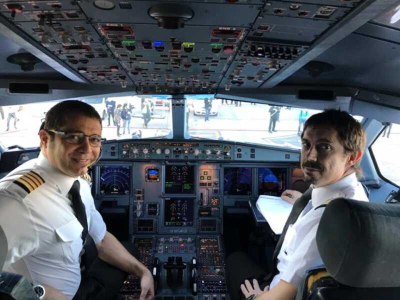Despegó el avión de Aerolíneas Argentinas que traerá insumos médicos desde China 1 whatsapp 20image 202020 04 15 20at 2018 00 53