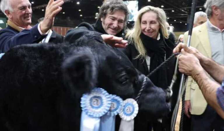 Milei visitará La Rural y hay expectativas por un anuncio de la baja de retenciones