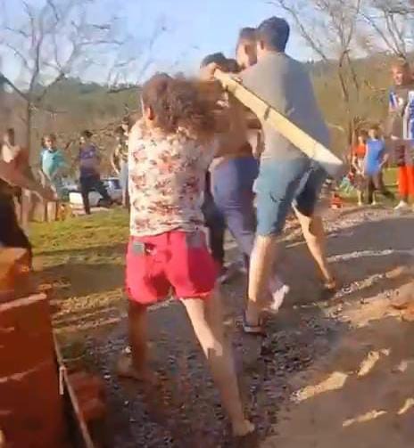 Campo Ramón: mujeres terminaron detenidas tras gresca en un partido de fútbol 1 IMG 20250831 WA0031