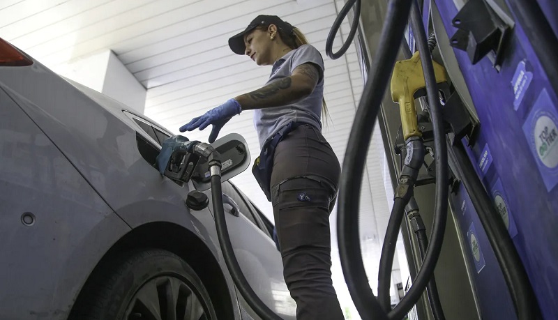 Noticias 1 combustibles playera YPF 31marzo2025