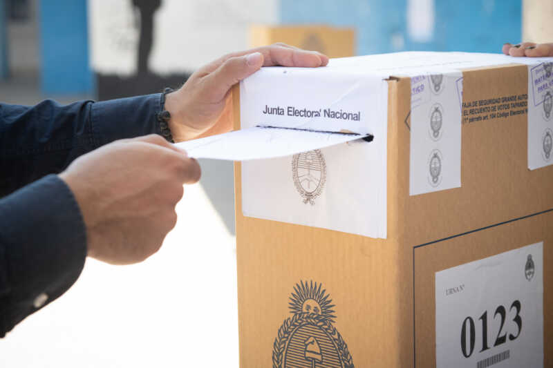 elecciones urnas