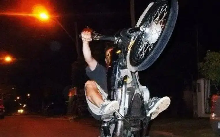 Menores en motos: controles ausentes y tragedias evitables en Misiones