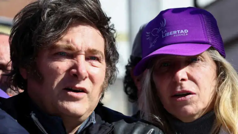Noticias 21 Escándalo de los audios: Milei acusó a “espías que se disfrazan de ‘periodistas’”
