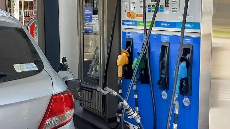 Noticias 10 Combustibles: con la nueva suba, en Misiones la nafta súper ya cuesta más de $1.500