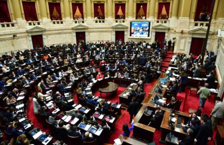 Oposición prepara sesión en Diputados para insistir con la Ley Garrahan y frenar vetos de Milei