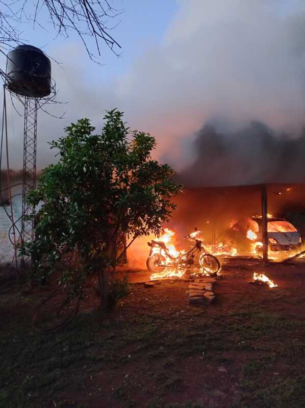 Incendio consumió una vivienda en Concepción de la Sierra: no hubo heridos 2 WhatsApp Image 2025 10 10 at 08.14.48 1
