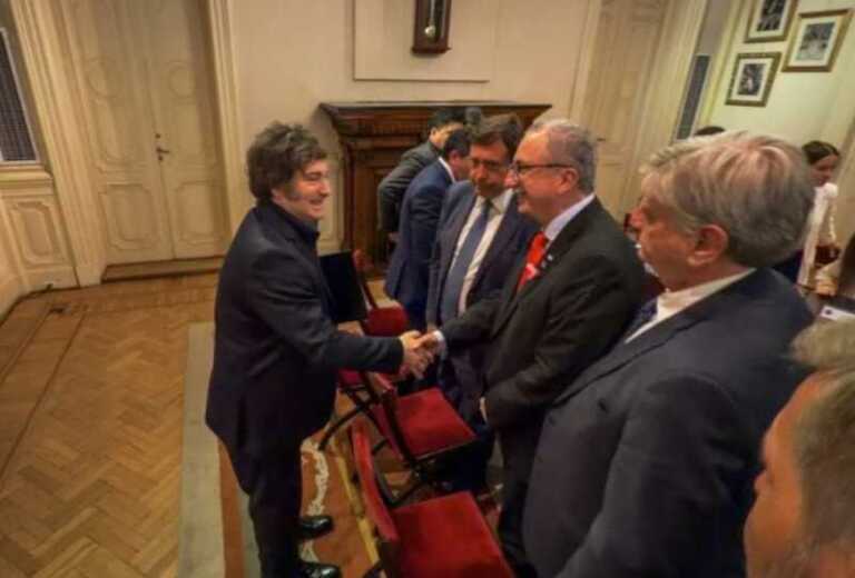 Milei afianza vínculos con gobernadores tras aprobar el Presupuesto: Passalacqua, pieza clave