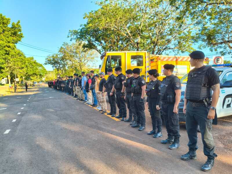 La Policía de Misiones refuerza la seguridad con operativos integrales en toda la provincia 1 WhatsApp Image 2025 12 13 at 19.10.46