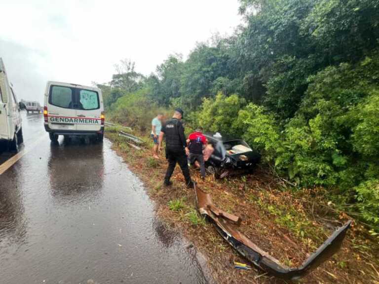 Santa Ana: despiste en Ruta 12 dejó dos mujeres lesionadas