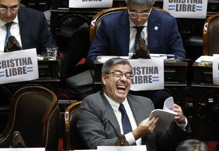 Golpe a Milei: la oposición salvó las universidades y la emergencia en discapacidad