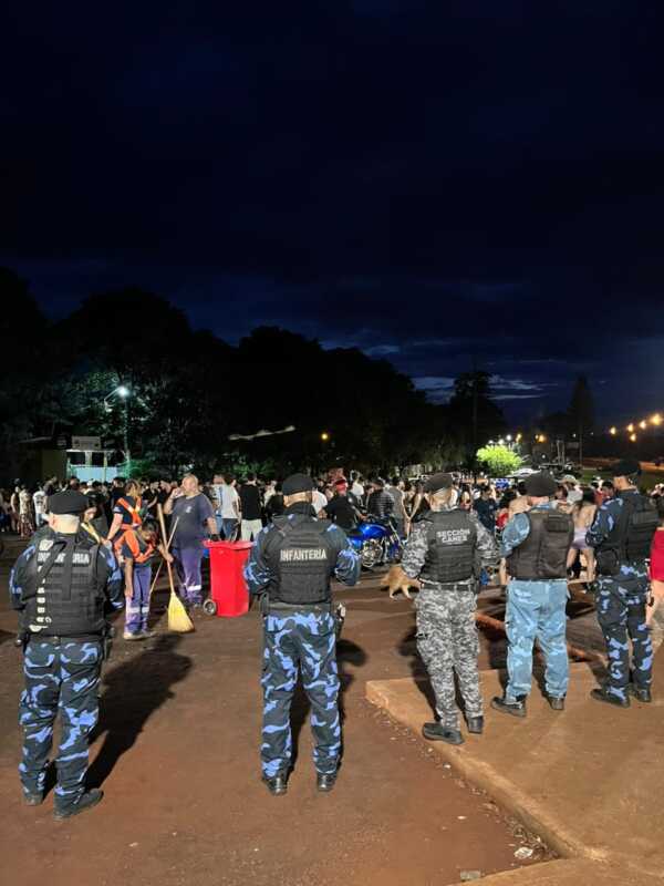 Navidad en Misiones: 3.100 personas identificadas, 100 alcoholemias y 70 demorados 13 navidad segura 13