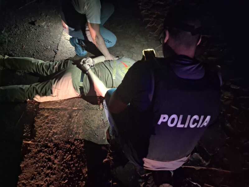 policias detenidos