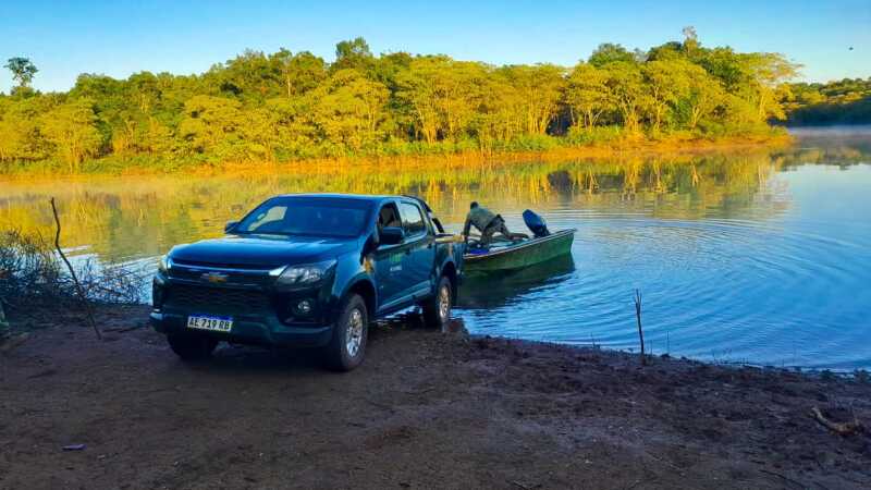 Secuestran redes y destruyen un bote en operativo ambiental en el Lago Urugua-í 1 operativo ambiental 1