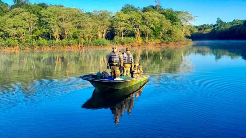 Secuestran redes y destruyen un bote en operativo ambiental en el Lago Urugua-í 4 operativo ambiental 4
