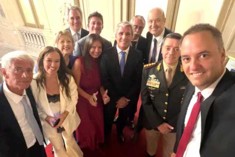 Milei aumentó más de 100% los sueldos de los miembros de su Gabinete y pasan a ganar más de $7 millones