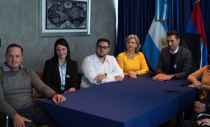 Guerra por las bancas en Misiones: LLA acusó al PRO de querer llevar “la vieja política” a la Justicia 2 bancas 3