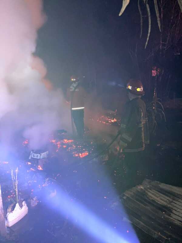 Tragedia en Santa Ana: encontraron restos humanos tras un voraz incendio en una casa 2 incendio santa ana 3