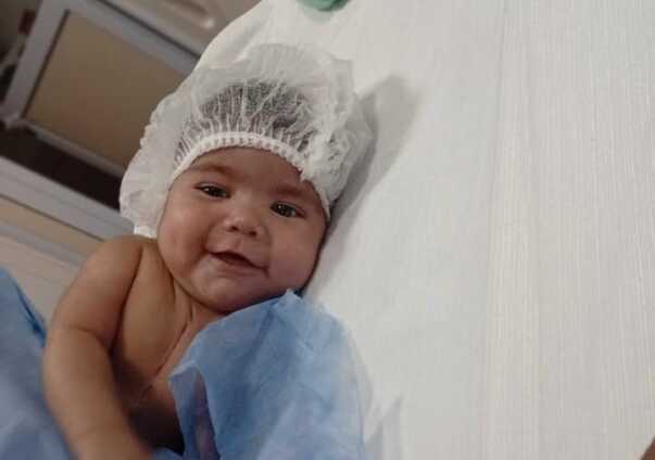 Liam, el bebé misionero que sobrevivió a dos cirugías a corazón abierto y sueña con volver a casa 1 lian 5 e1780062884344