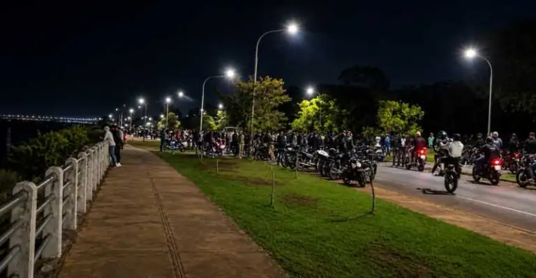 Las motos con escapes libres copan las calles posadeñas y vecinos denuncian ausencia total de controles
