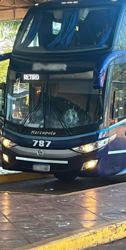 Puerto Esperanza: colombiano llegó alcoholizado a la terminal, creyó que el colectivo se había retrasado y lo atacó a pedradas 1 colombiano agresor 1