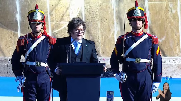 milei bandera
