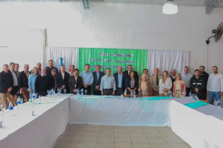 Misiones impulsa gestiones para habilitar el paso fronterizo entre Alicia Baja y Santo Antonio