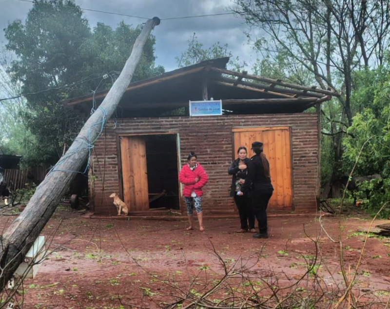 El temporal dejó más de 30 viviendas afectadas en Misiones y la Policía refuerza la asistencia 1 misiones temporal 12