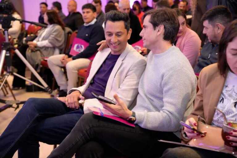 n{uñez y hartfield