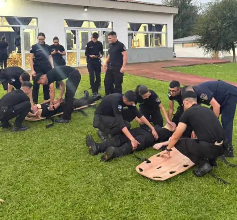 Nuevos policías se prepararon en RCP y primeros auxilios para asistir en emergencias en Eldorado