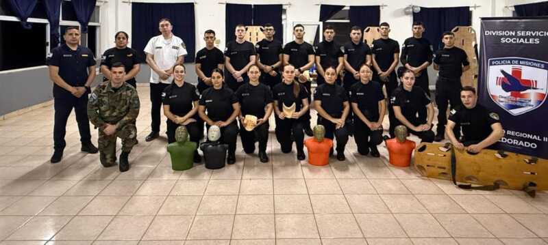 Nuevos policías se prepararon en RCP y primeros auxilios para asistir en emergencias en Eldorado 2 polis 3