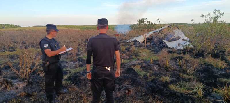 Murió un hombre al caer con un ala delta motorizada tras impactar contra cables eléctricos en Posadas 2 ala delta 2