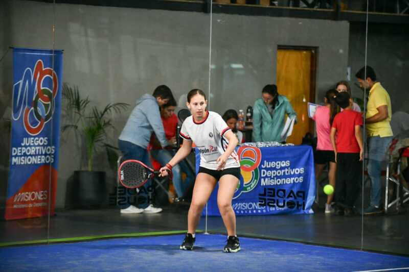 Pádel: jóvenes y adultos mayores compiten por un lugar en los torneos nacionales 1 misiones padel 1