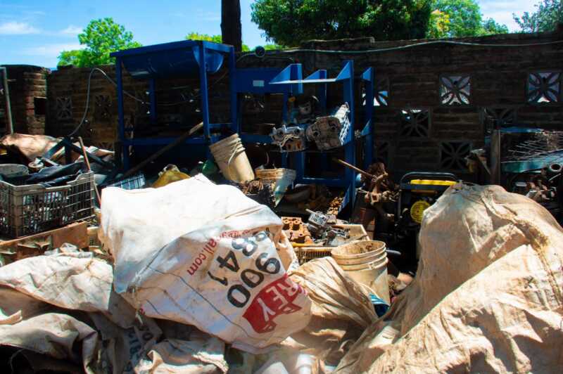 Residuos tóxicos en la vía pública: Ecología inició acciones contra una chatarrería en Garupá 3 chatarreria 3